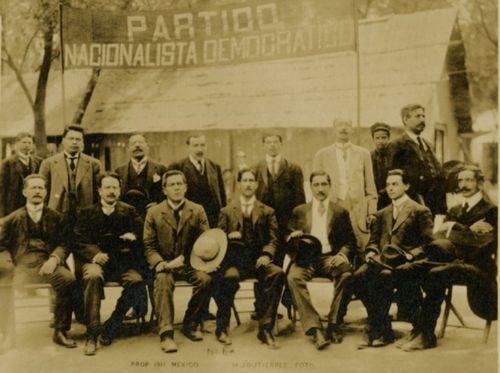 Members of the Partido Nacionalista Democrático
